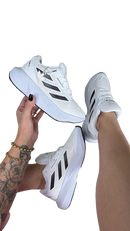 TÊNIS DE CORRIDA DURAMO ADIDAS